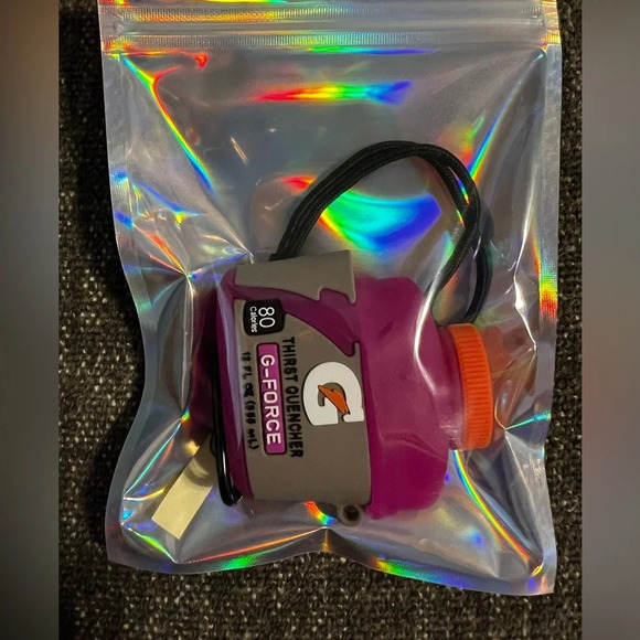 Gatorade Case for AirPods Pro 2nd Generation - Picture 2 of 3